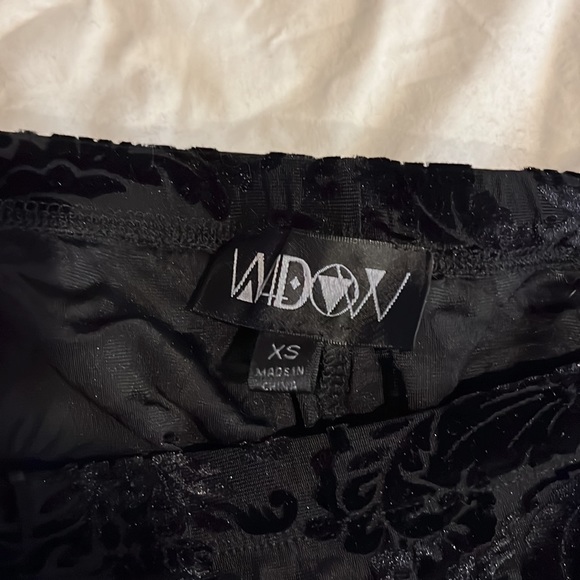 Widow flares - Picture 4 of 6